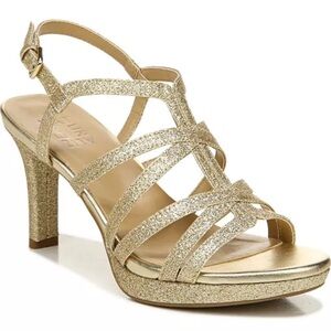 Naturalizer Baylor Strappy Sandals
Size 6